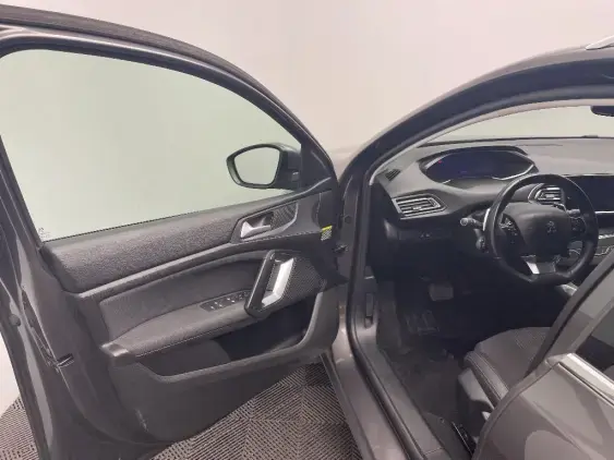 PEUGEOT 308 SW II - voiture d'occasion - Photo 18