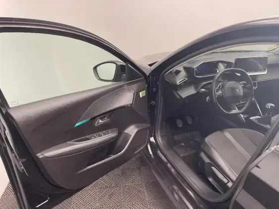 PEUGEOT 208 II - voiture d'occasion - Photo 18