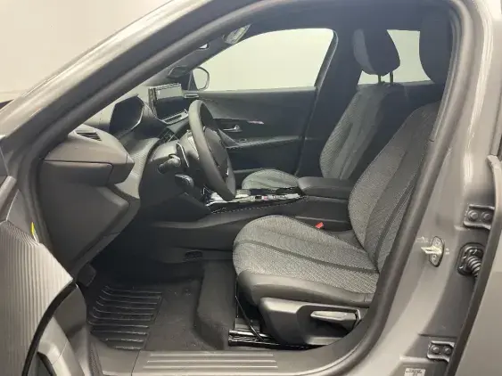 PEUGEOT 2008 II - voiture d'occasion - Photo 16