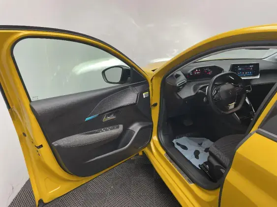 PEUGEOT 208 BUSINESS R II - voiture d'occasion - Photo 17