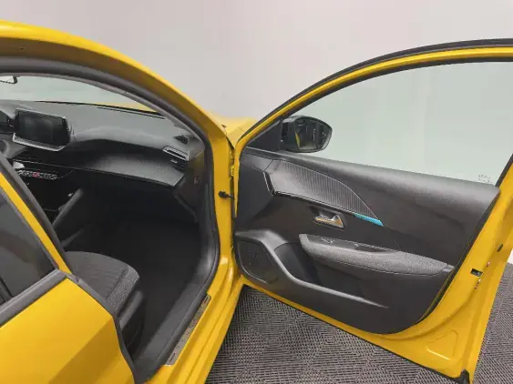 PEUGEOT 208 BUSINESS R II - voiture d'occasion - Photo 18