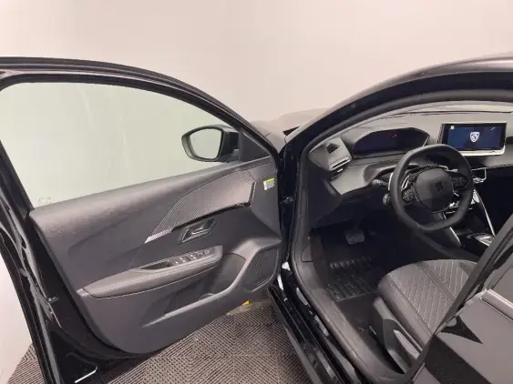 PEUGEOT 208 II - voiture d'occasion - Photo 17