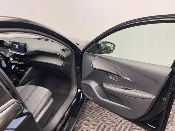 PEUGEOT 208 II - voiture d'occasion - Photo 18