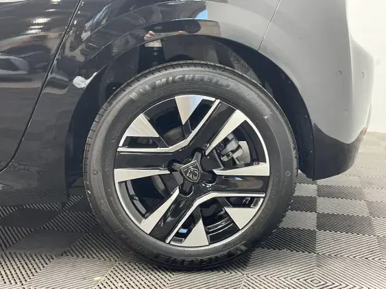 PEUGEOT 208 II - voiture d'occasion - Photo 21