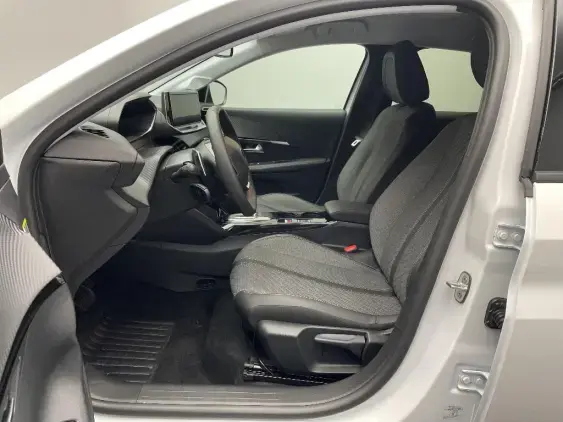 PEUGEOT 208 II - voiture d'occasion - Photo 16