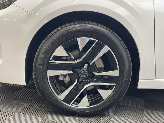 PEUGEOT 208 II - voiture d'occasion - Photo 20