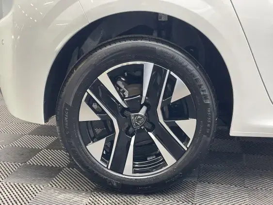 PEUGEOT 208 II - voiture d'occasion - Photo 22