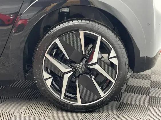 PEUGEOT 208 II - voiture d'occasion - Photo 22