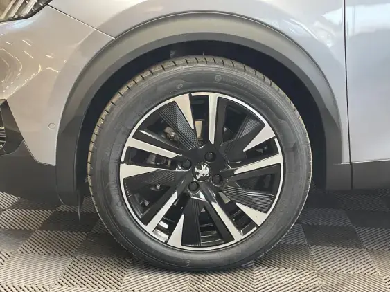 PEUGEOT 2008 II - voiture d'occasion - Photo 20