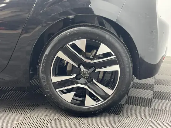 PEUGEOT 208 BUSINESS R II - voiture d'occasion - Photo 20