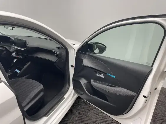 PEUGEOT 208 ELECTRIQUE II - voiture d'occasion - Photo 18