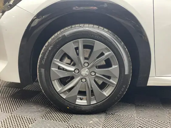 PEUGEOT 208 ELECTRIQUE II - voiture d'occasion - Photo 20