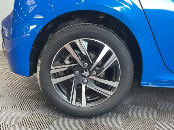 PEUGEOT 208 BUSINESS R II - voiture d'occasion - Photo 22