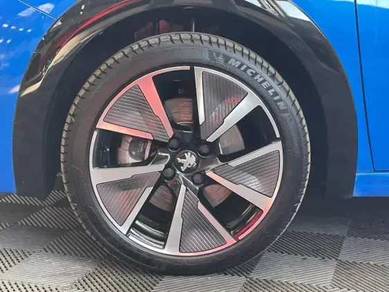 PEUGEOT 208 ELECTRIQUE II - voiture d'occasion - Photo 20