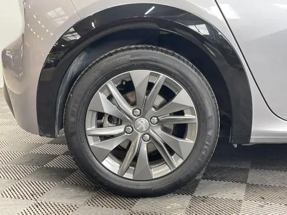 PEUGEOT 208 ELECTRIQUE II - voiture d'occasion - Photo 22