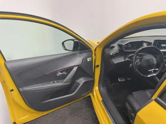 PEUGEOT 208 ELECTRIQUE II - voiture d'occasion - Photo 17