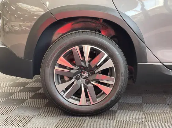 PEUGEOT 2008 - voiture d'occasion - Photo 23