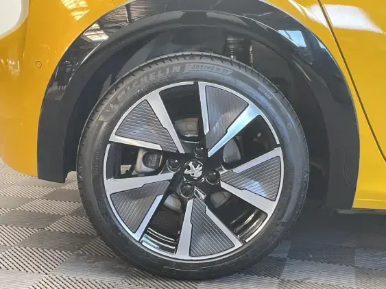 PEUGEOT 208 ELECTRIQUE II - voiture d'occasion - Photo 22