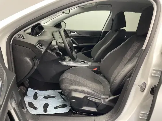 PEUGEOT 308 SW III - voiture d'occasion - Photo 17