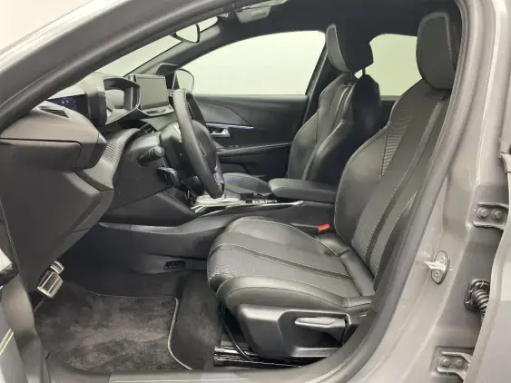 PEUGEOT 208 II - voiture d'occasion - Photo 17