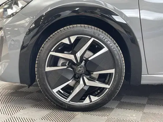 PEUGEOT 208 II - voiture d'occasion - Photo 21