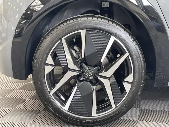 PEUGEOT 208 II - voiture d'occasion - Photo 23