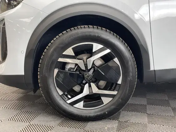 PEUGEOT 2008 II - voiture d'occasion - Photo 20