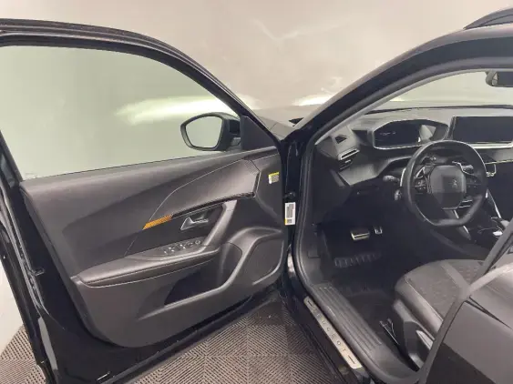 PEUGEOT 2008 II - voiture d'occasion - Photo 18