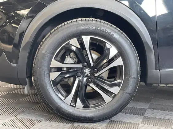 PEUGEOT 2008 II - voiture d'occasion - Photo 21