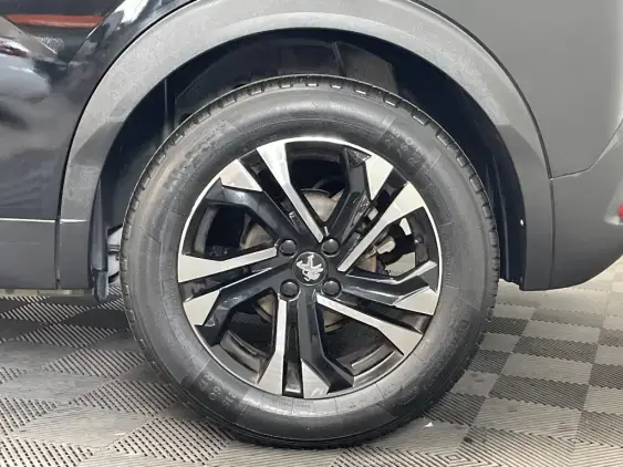 PEUGEOT 2008 II - voiture d'occasion - Photo 22