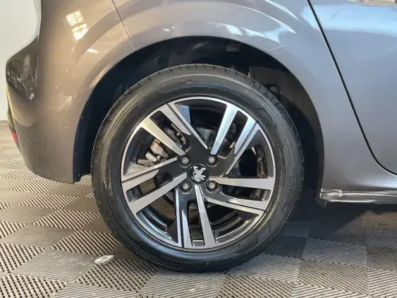 PEUGEOT 208 II - voiture d'occasion - Photo 22