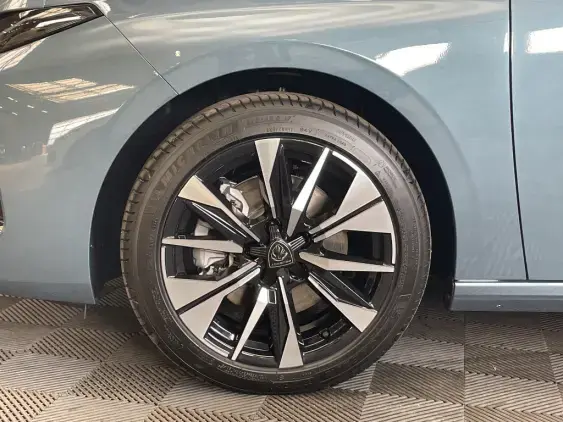 PEUGEOT 308 III - voiture d'occasion - Photo 20