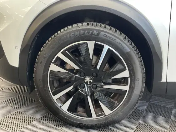 PEUGEOT 2008 II - voiture d'occasion - Photo 20