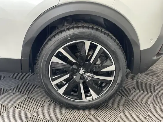 PEUGEOT 2008 II - voiture d'occasion - Photo 21