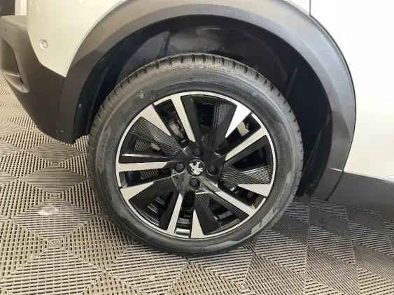 PEUGEOT 2008 II - voiture d'occasion - Photo 22