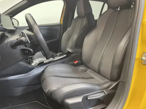PEUGEOT 208 II - voiture d'occasion - Photo 16