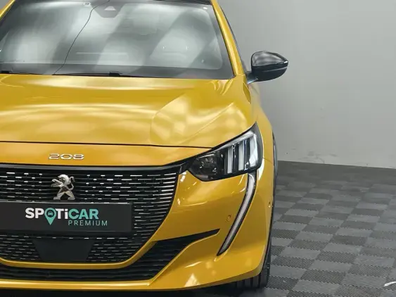 PEUGEOT 208 II - voiture d'occasion - Photo 19