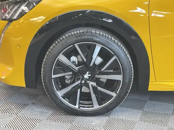 PEUGEOT 208 II - voiture d'occasion - Photo 20