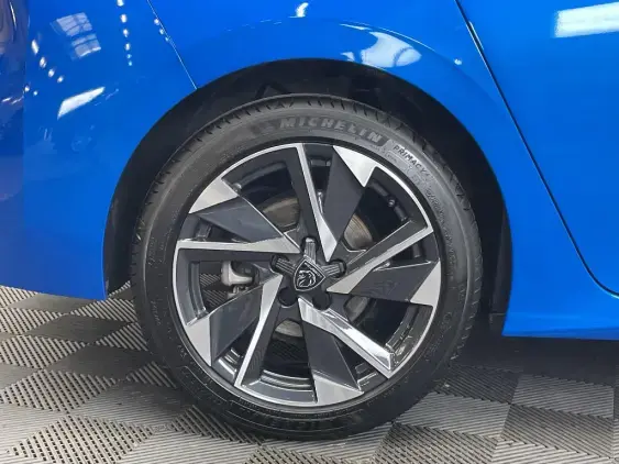 PEUGEOT 308 III - voiture d'occasion - Photo 22