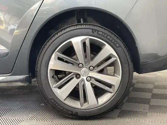 PEUGEOT 3008 - voiture d'occasion - Photo 21