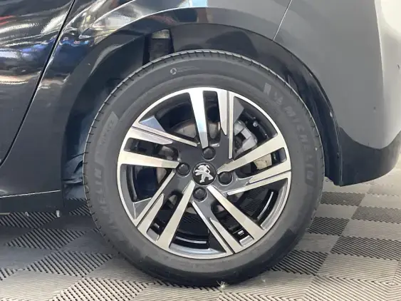 PEUGEOT 208 II - voiture d'occasion - Photo 22