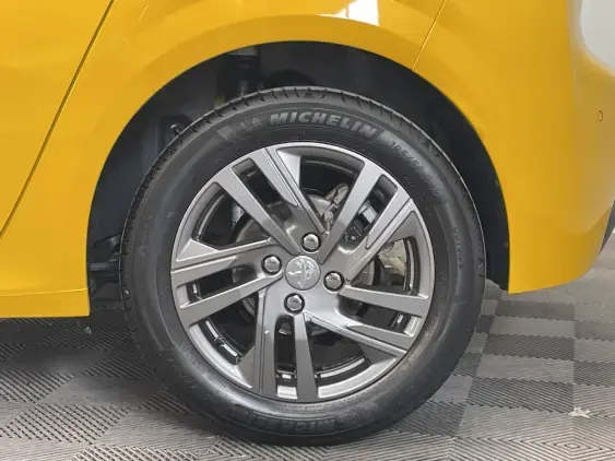 PEUGEOT 208 II - voiture d'occasion - Photo 21
