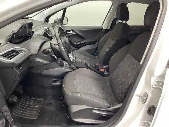 PEUGEOT 208 - voiture d'occasion - Photo 16