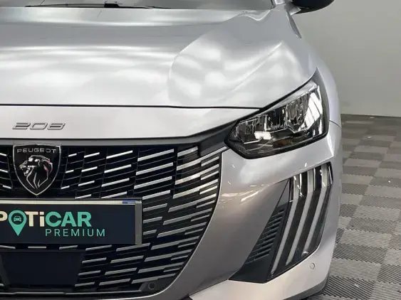 PEUGEOT 208 II - voiture d'occasion - Photo 19