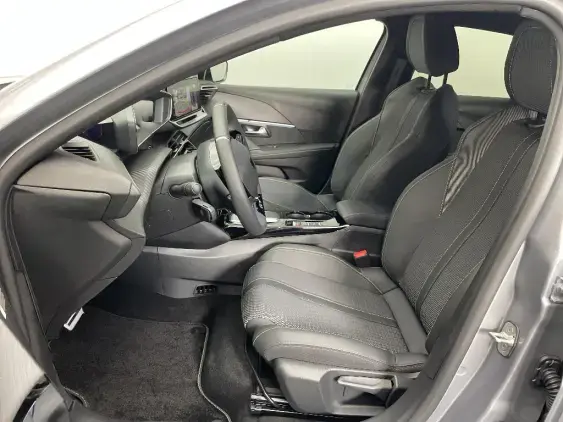 PEUGEOT 208 II - voiture d'occasion - Photo 17