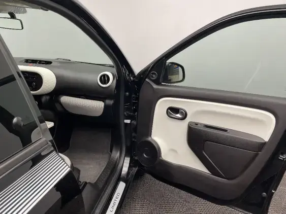 RENAULT TWINGO III - voiture d'occasion - Photo 17