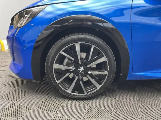 PEUGEOT 208 II - voiture d'occasion - Photo 22