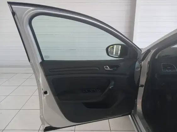 RENAULT MEGANE IV - voiture d'occasion - Photo 18