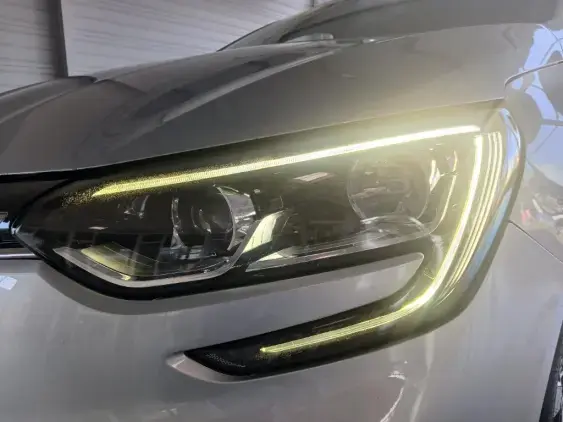 RENAULT MEGANE IV - voiture d'occasion - Photo 21