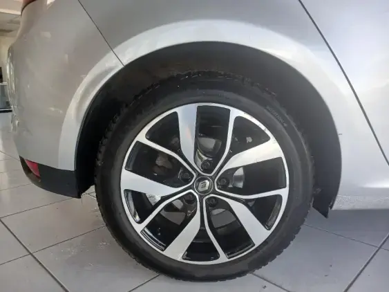 RENAULT MEGANE IV - voiture d'occasion - Photo 24